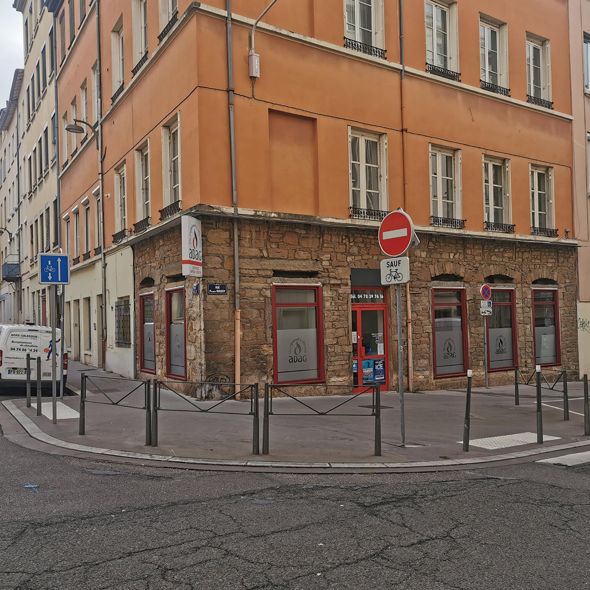 Enseigne de l'agence Résoconfort Adag-caladoise Lyon Croix-Rousse