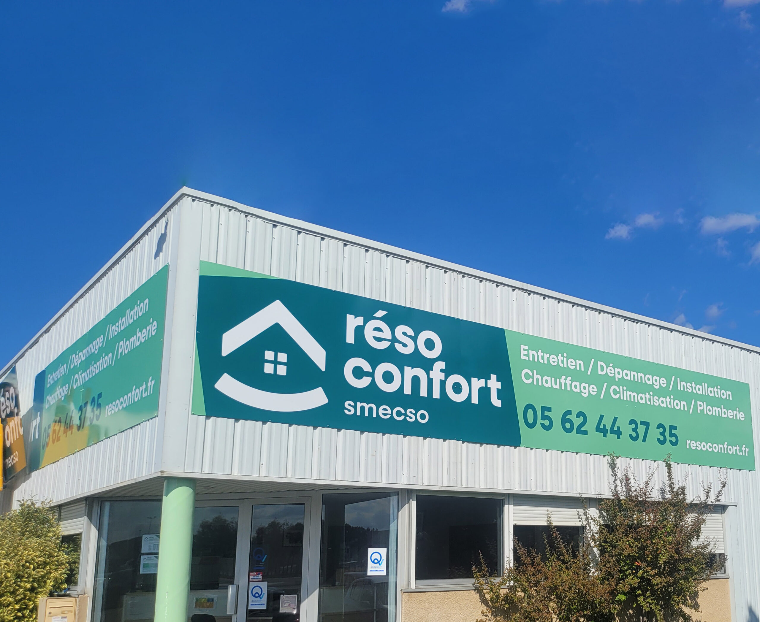 Enseigne de l'agence Résoconfort Smecso de Tarbes